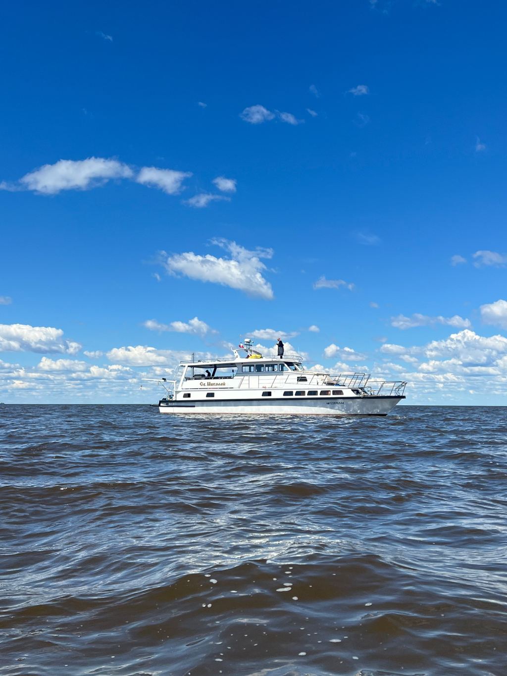 Дневная прогулка по большой воде